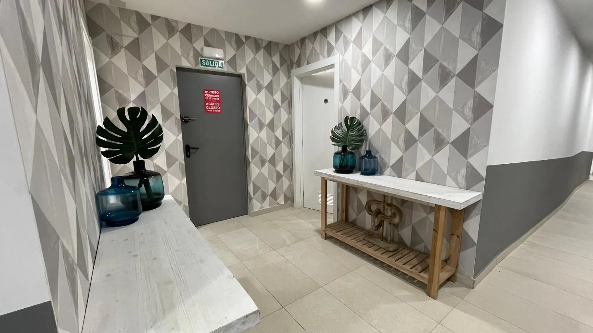 Intermobiliaria Rentals - Oasis 325 2D Estepona Spanje